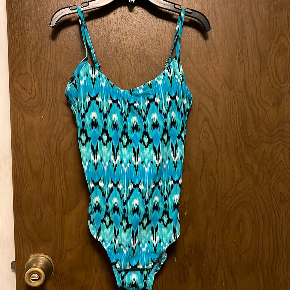 Catalina turquoise swimsuit size M(8-10)